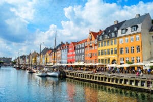 international removals - uk to denmark